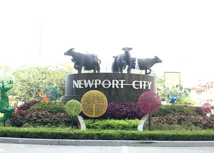 101 Newport C2 *