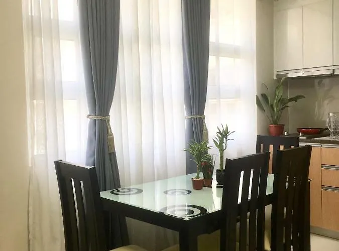 Apartment 101 Newport C2 *